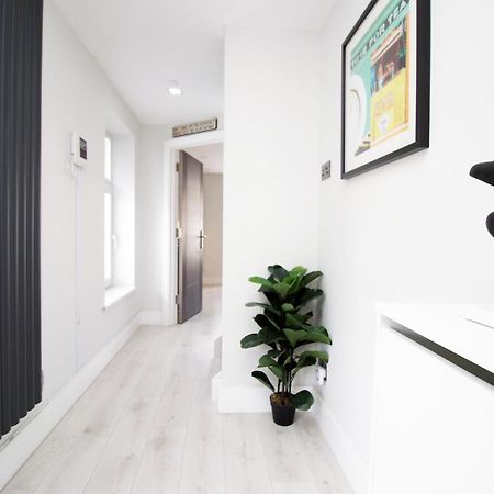 New 2 Bed Comfort - Functional - Secure - Private Cardiff Bagian luar foto
