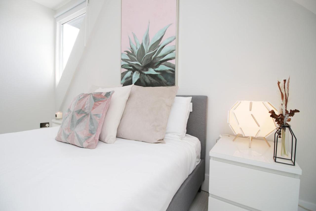 New 2 Bed Comfort - Functional - Secure - Private Cardiff Bagian luar foto
